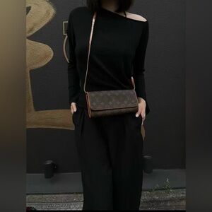 Louis Vuitton Pochette Twin GM Shoulder Bag Monogram‎ Canvas With Dust Bag